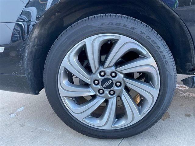used 2022 Lincoln Navigator car, priced at $46,961