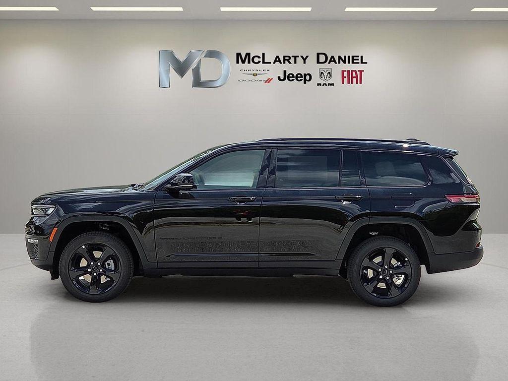 new 2025 Jeep Grand Cherokee L car, priced at $51,217