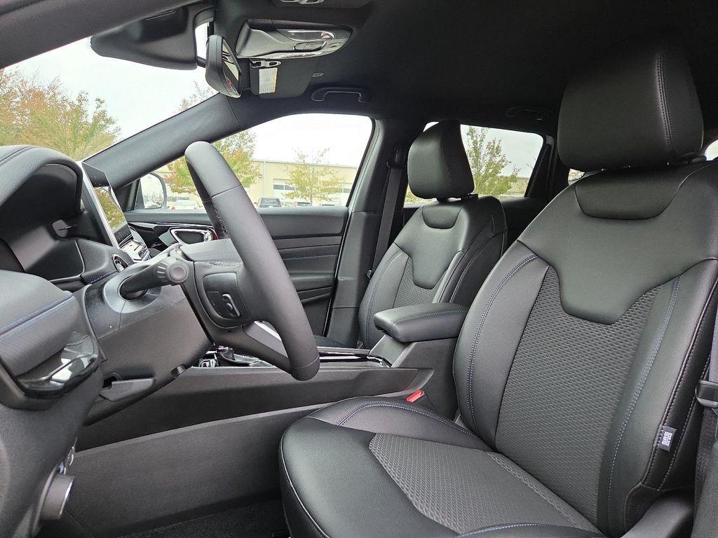 new 2026 Jeep Compass car, priced at $35,005