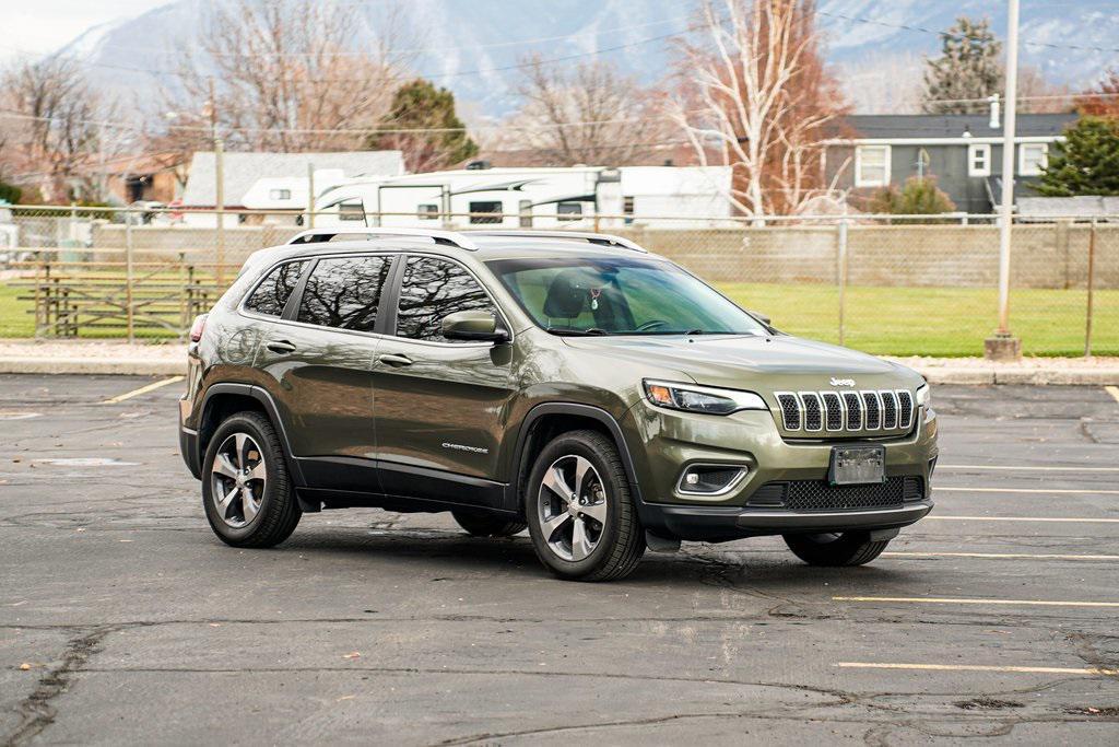 used 2019 Jeep Cherokee car, priced at $13,995