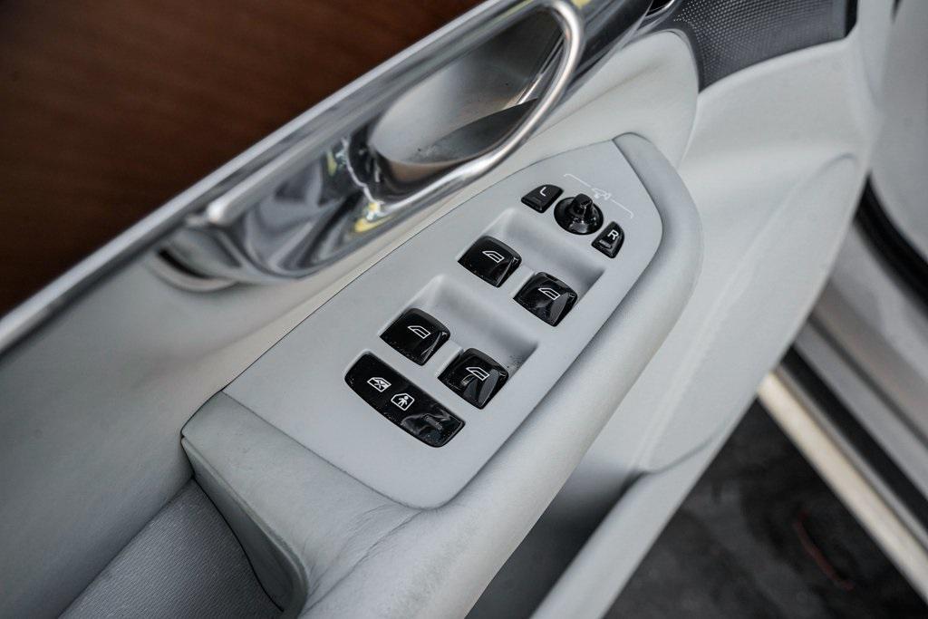 used 2017 Volvo XC90 car, priced at $16,495