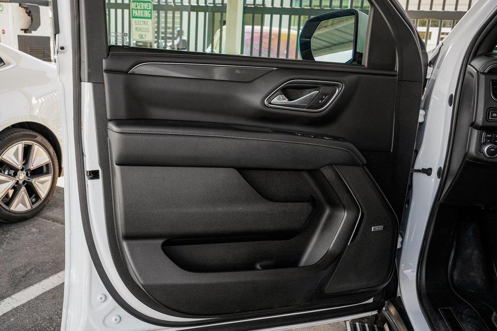 used 2022 GMC Yukon car, priced at $50,995