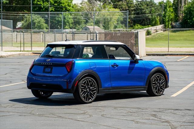 used 2025 MINI Hardtop car, priced at $32,980