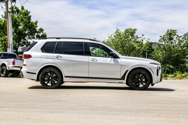 new 2025 BMW X7 car, priced at $125,625