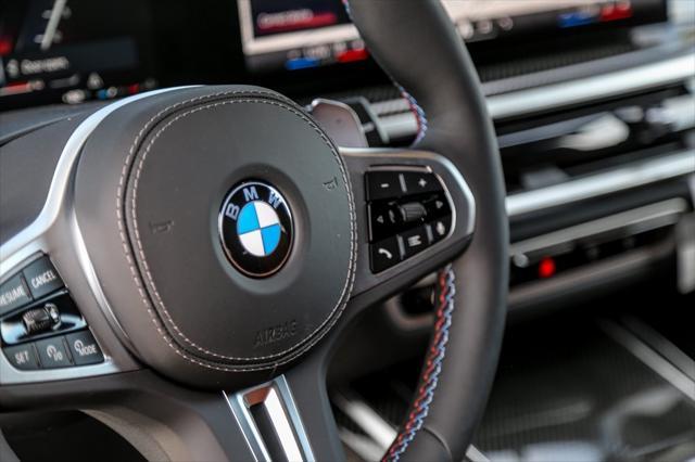new 2025 BMW X7 car, priced at $125,625