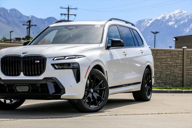 new 2025 BMW X7 car, priced at $125,625