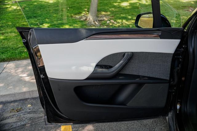 used 2022 Tesla Model X car, priced at $47,995