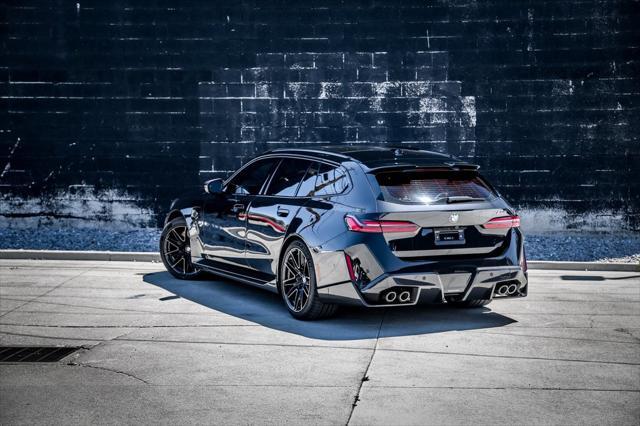 new 2025 BMW M5 car, priced at $144,165