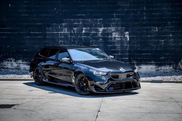 new 2025 BMW M5 car, priced at $144,165