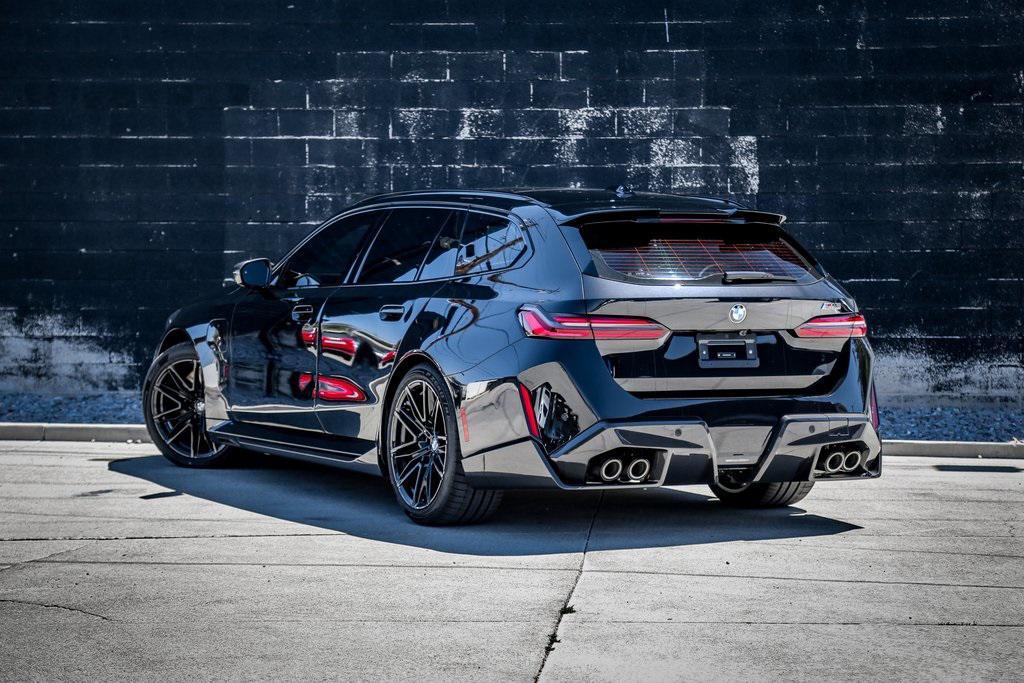 new 2025 BMW M5 car, priced at $144,165