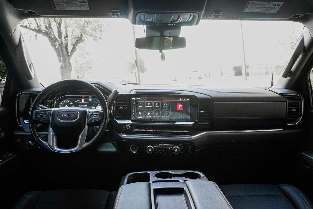 used 2022 GMC Sierra 1500 car, priced at $35,995
