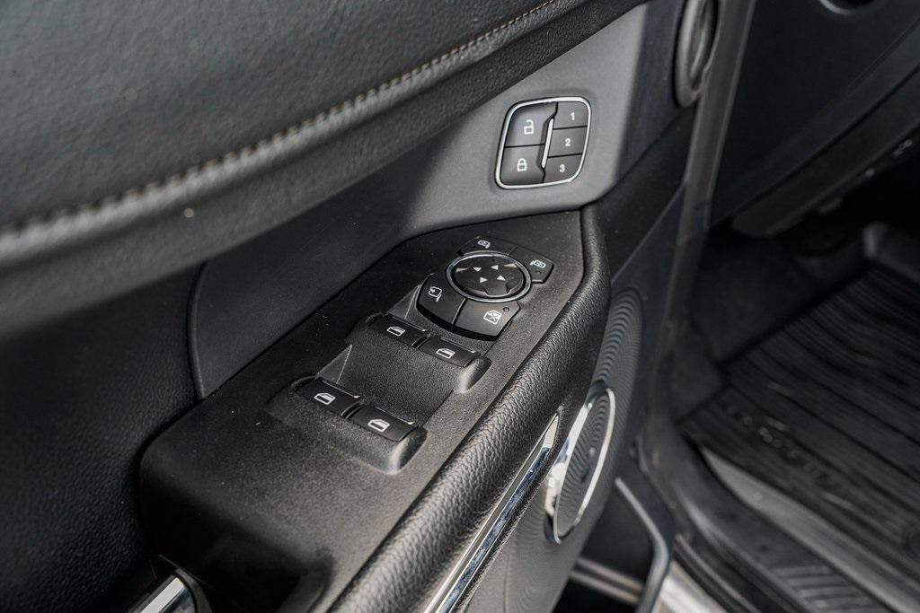 used 2021 Ford Expedition car, priced at $37,995