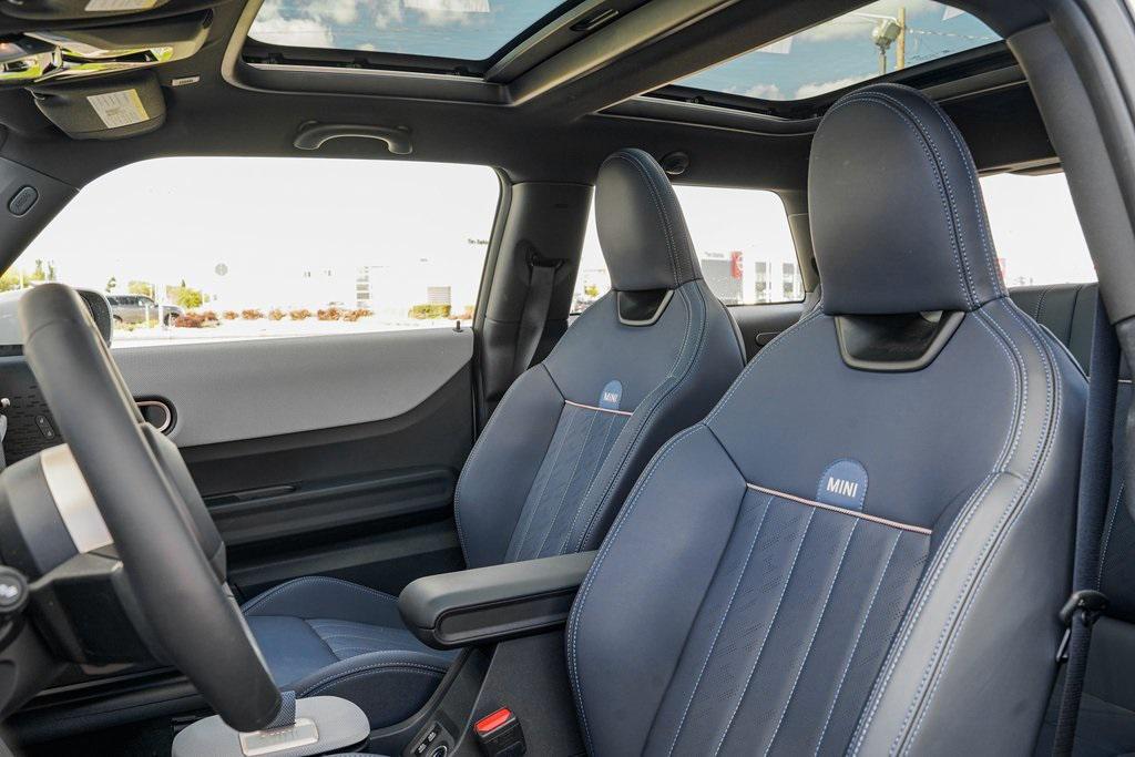 used 2025 MINI Hardtop car, priced at $33,755