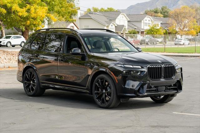 new 2025 BMW X7 car, priced at $107,280