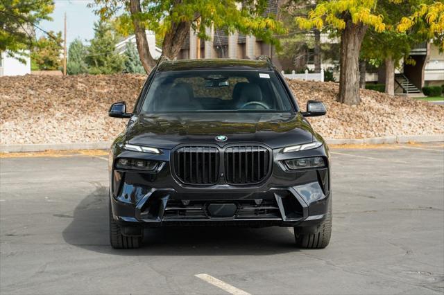 new 2025 BMW X7 car, priced at $107,280