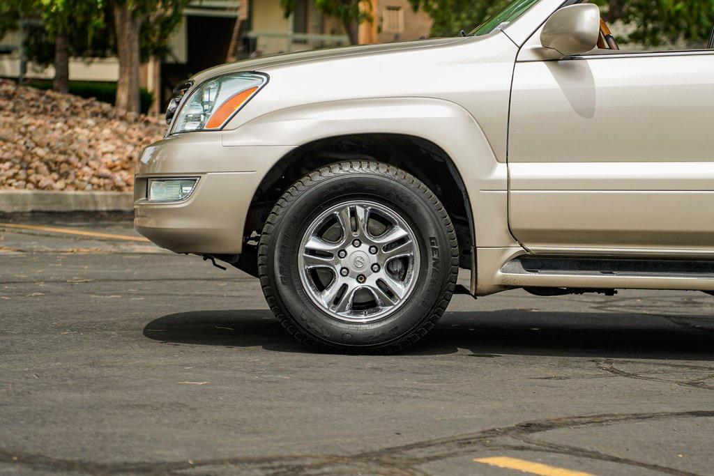 used 2006 Lexus GX 470 car, priced at $14,495