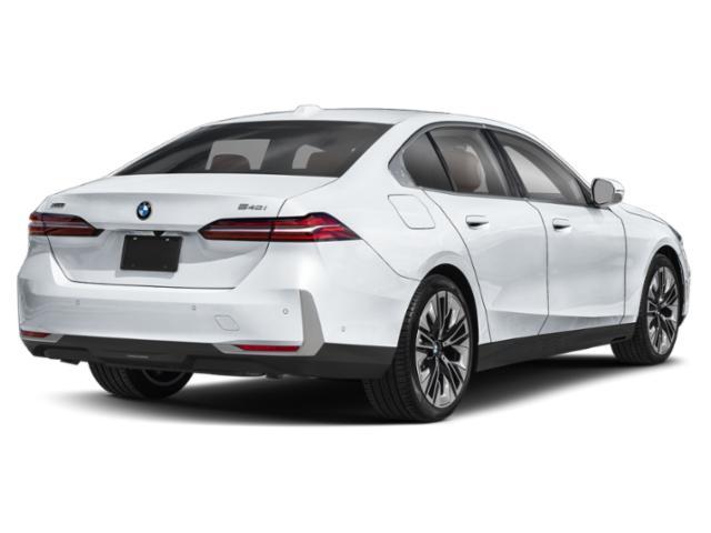 new 2025 BMW 540 car, priced at $72,925