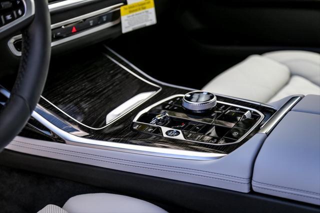 new 2025 BMW X7 car, priced at $98,200