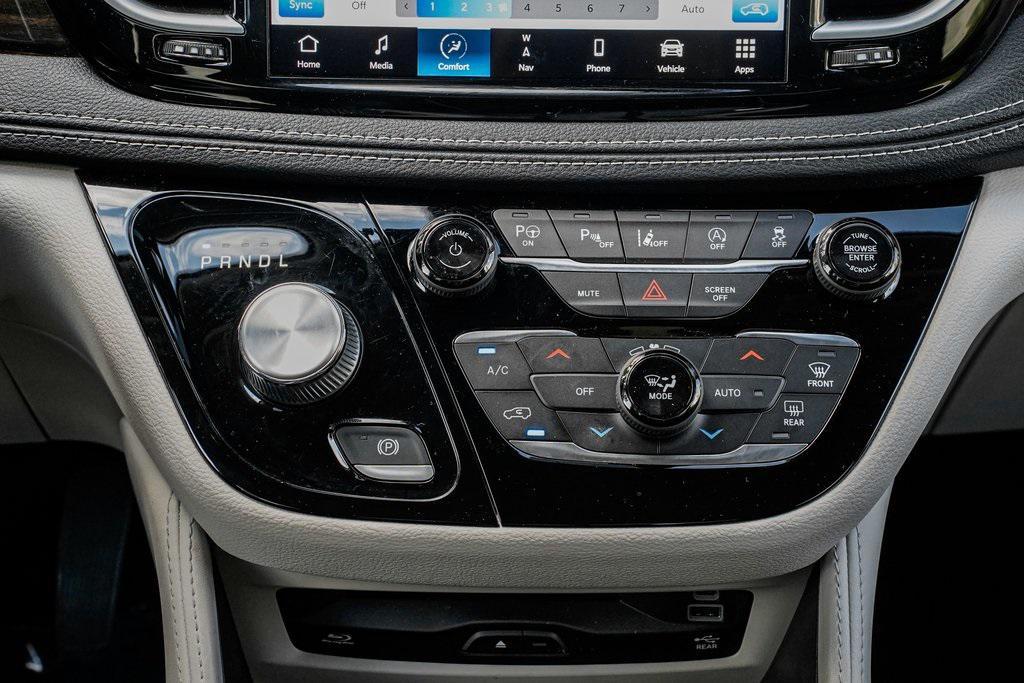 used 2022 Chrysler Pacifica car, priced at $35,995