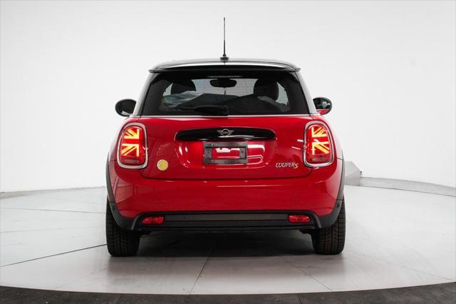 used 2024 MINI Hardtop car, priced at $22,495