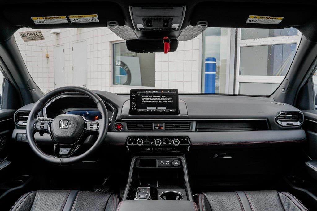 used 2025 Honda Pilot car, priced at $48,695