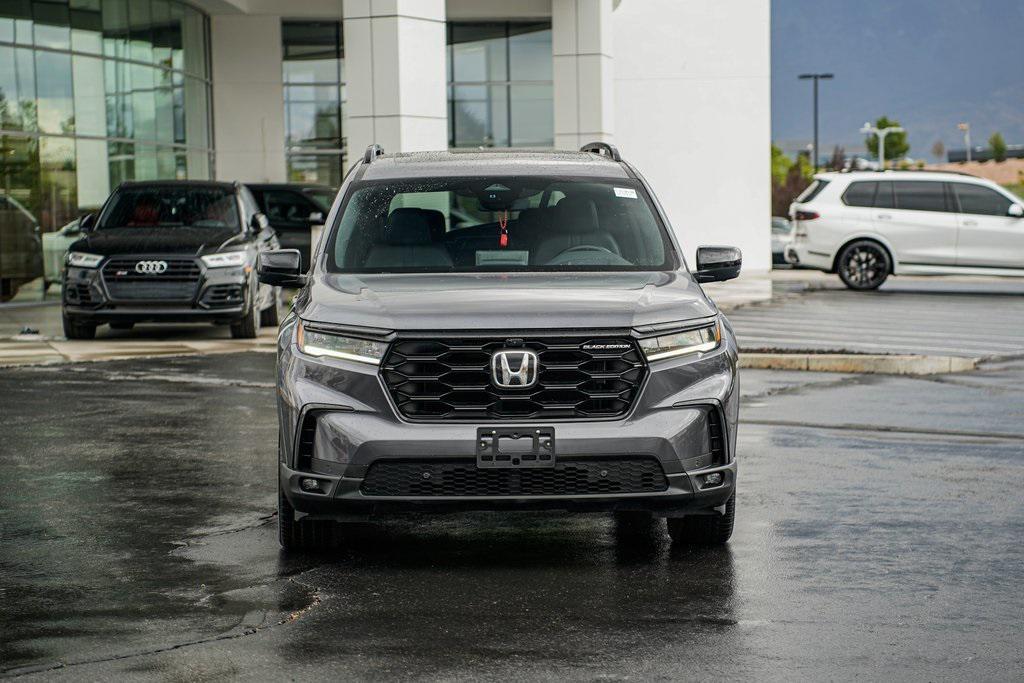 used 2025 Honda Pilot car, priced at $48,695