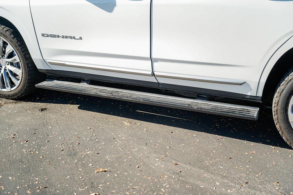 used 2021 GMC Yukon car, priced at $50,995