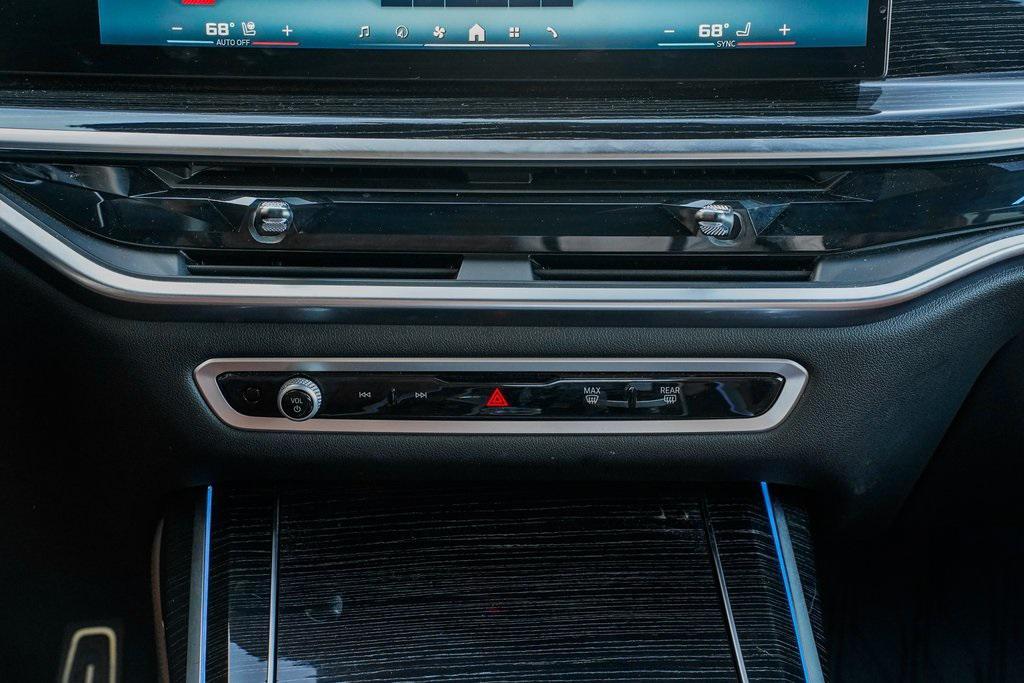 used 2025 BMW X7 car, priced at $113,915