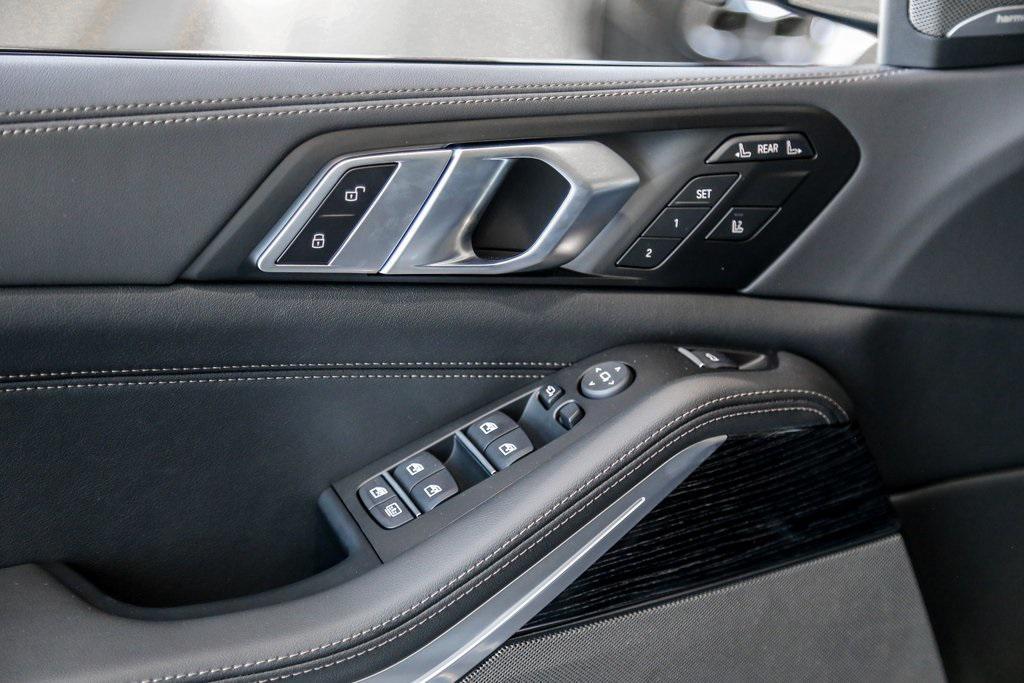 new 2026 BMW X7 car, priced at $98,865