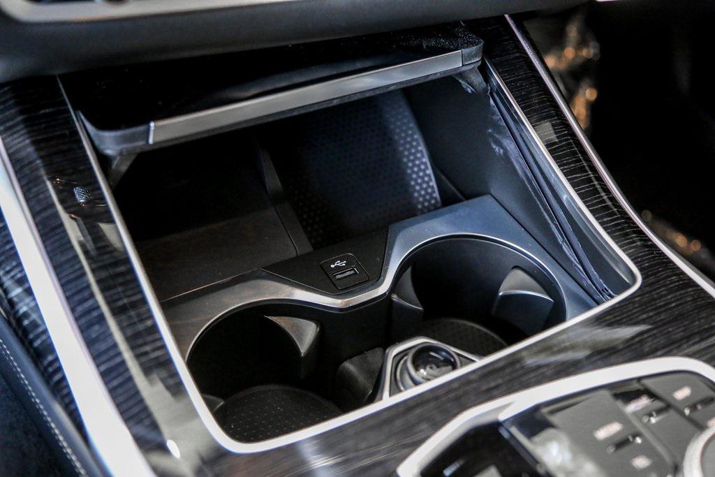 new 2026 BMW X7 car, priced at $98,865