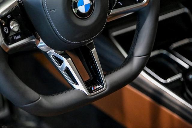 new 2025 BMW 760 car, priced at $151,280