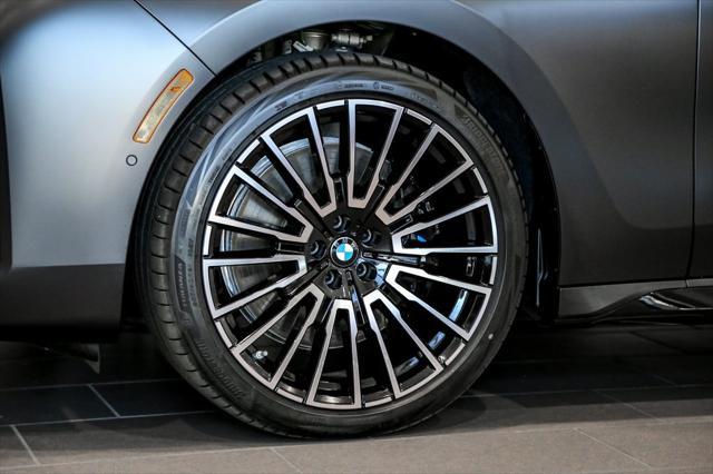 new 2025 BMW 760 car, priced at $151,280