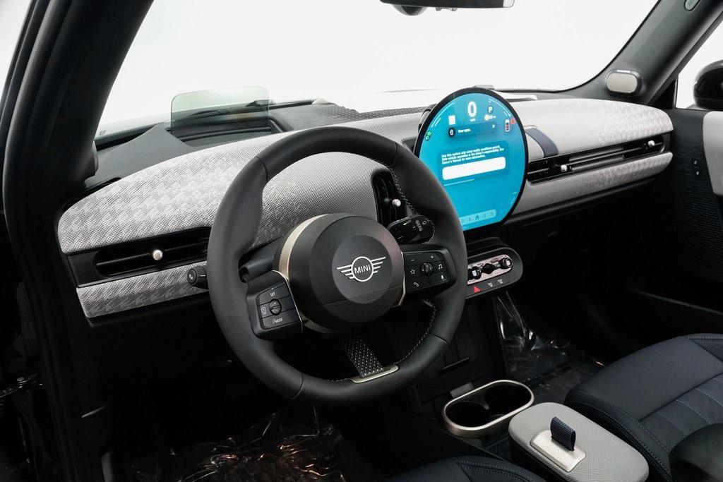 used 2025 MINI Hardtop car, priced at $33,980
