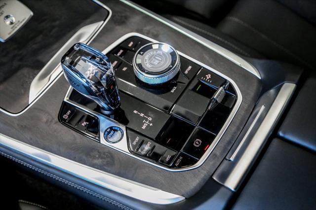 new 2025 BMW X7 car, priced at $160,145