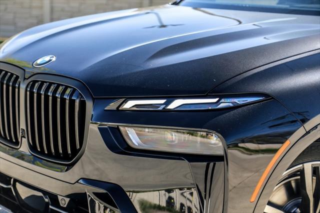 new 2025 BMW X7 car, priced at $99,050