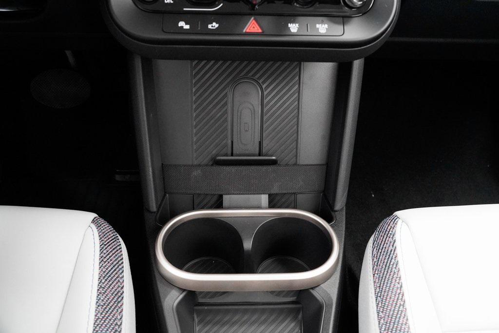 used 2025 MINI Hardtop car, priced at $35,295