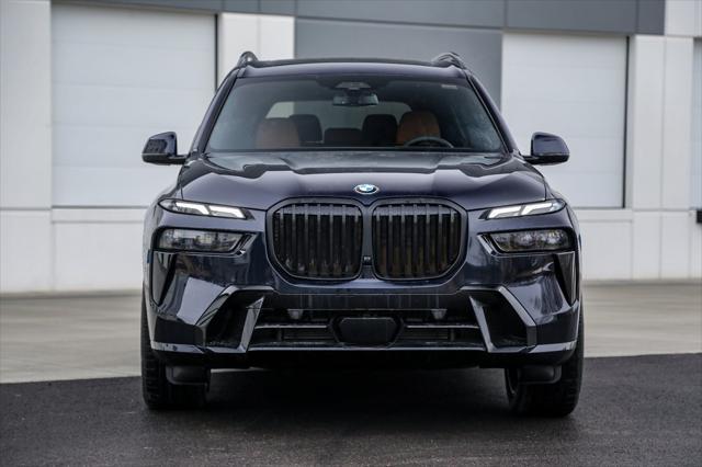 new 2025 BMW X7 car, priced at $98,650