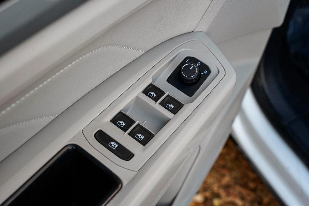 used 2022 Volkswagen Atlas car, priced at $26,995