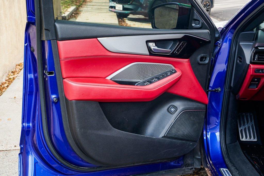 used 2022 Acura MDX car, priced at $36,995