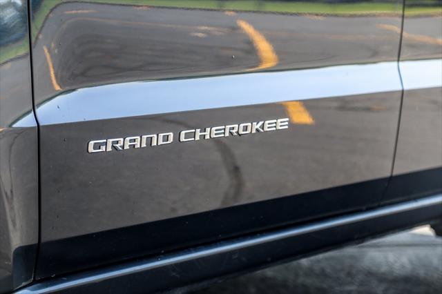 used 2014 Jeep Grand Cherokee car, priced at $12,495