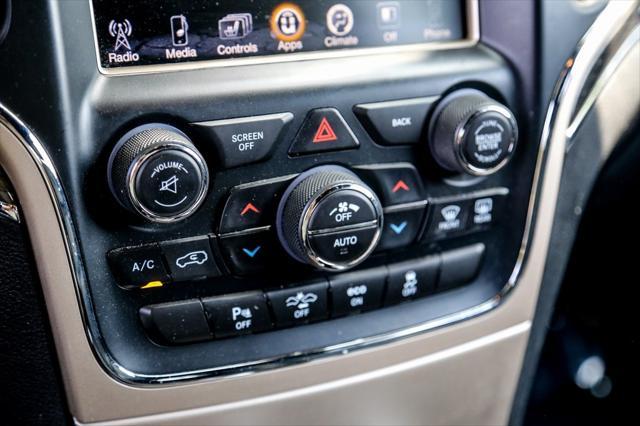 used 2014 Jeep Grand Cherokee car, priced at $12,495