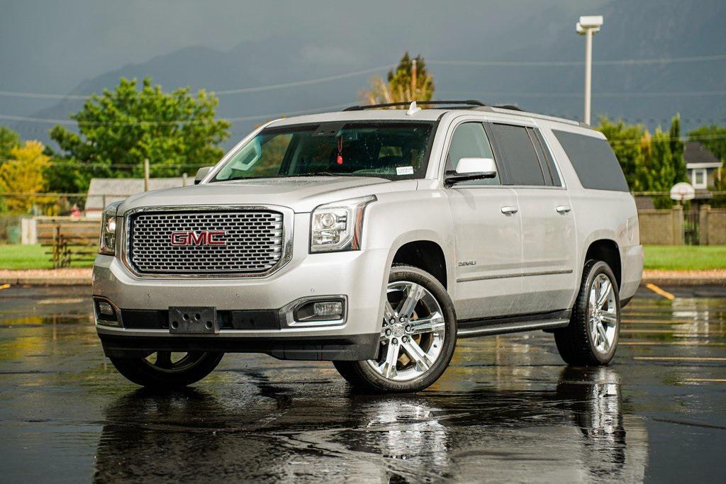 used 2017 GMC Yukon XL car, priced at $25,995