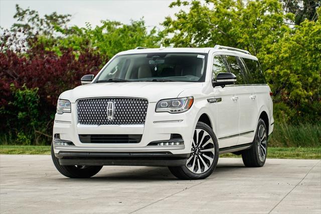 used 2022 Lincoln Navigator car, priced at $58,995