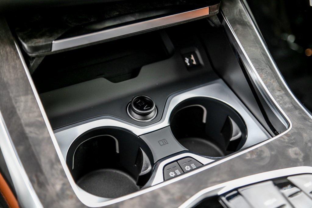 new 2026 BMW X7 car, priced at $107,965
