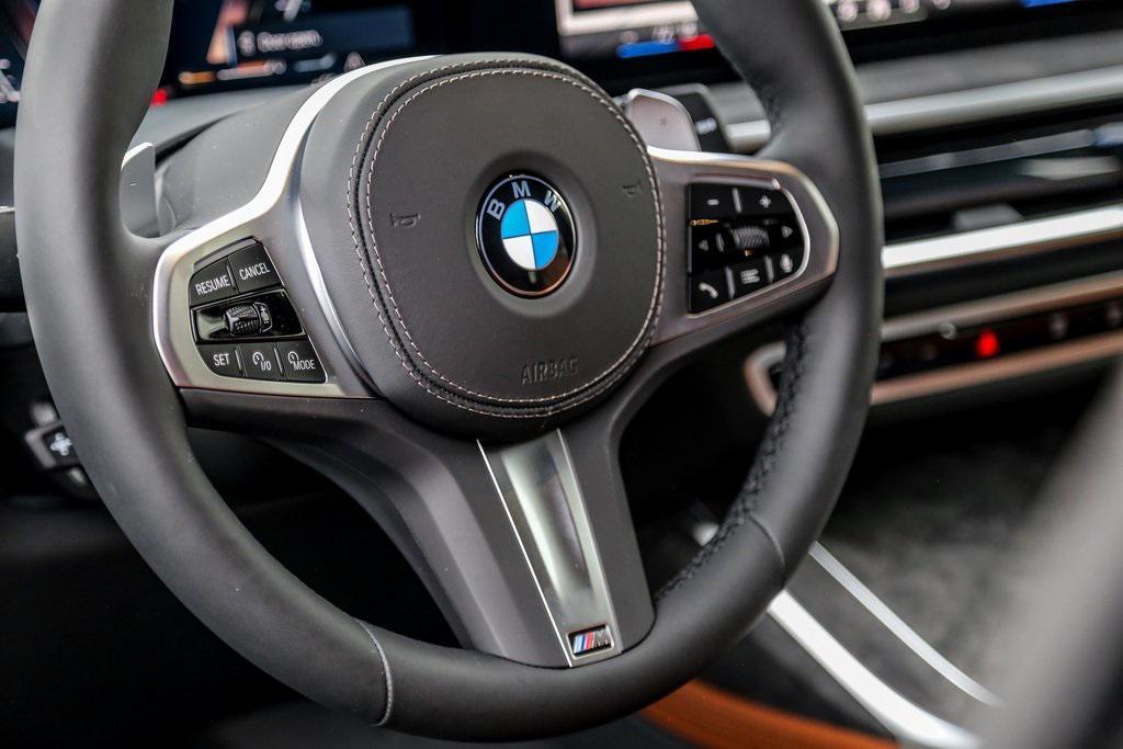 new 2026 BMW X7 car, priced at $107,965