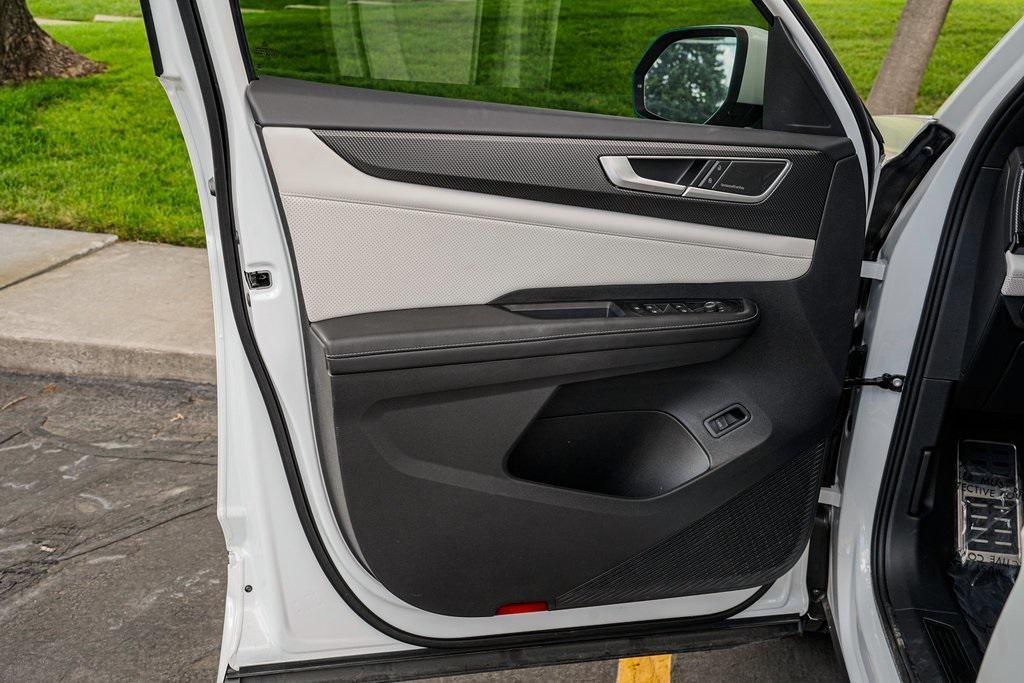 used 2025 Volkswagen Atlas Cross Sport car, priced at $45,995