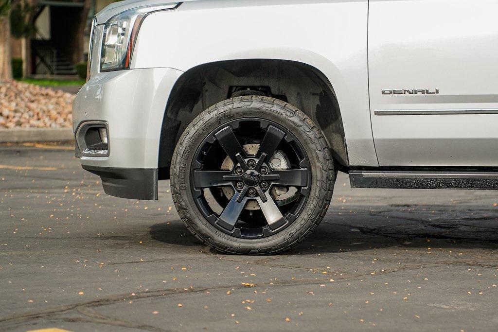 used 2018 GMC Yukon car, priced at $31,995