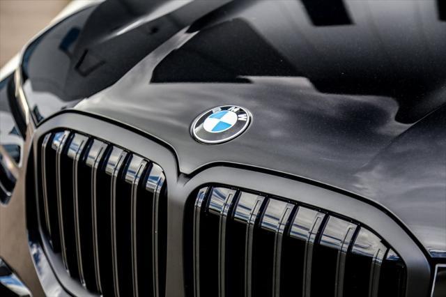 new 2026 BMW X7 car, priced at $98,275