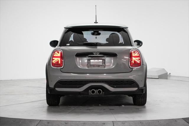 used 2022 MINI Hardtop car, priced at $25,995