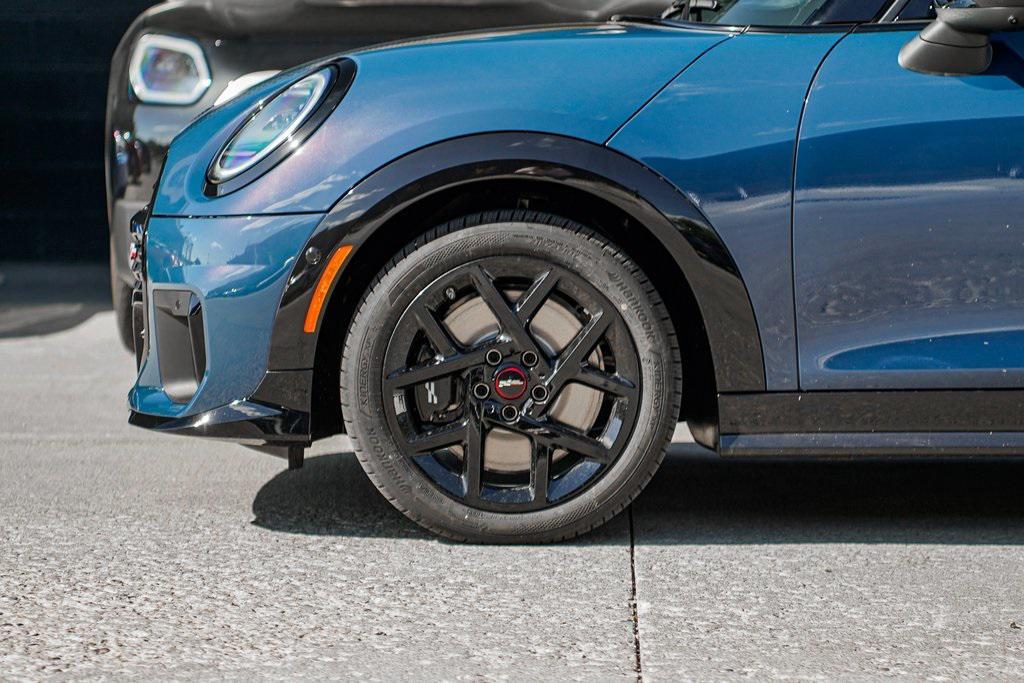 new 2025 MINI Hardtop car, priced at $41,675